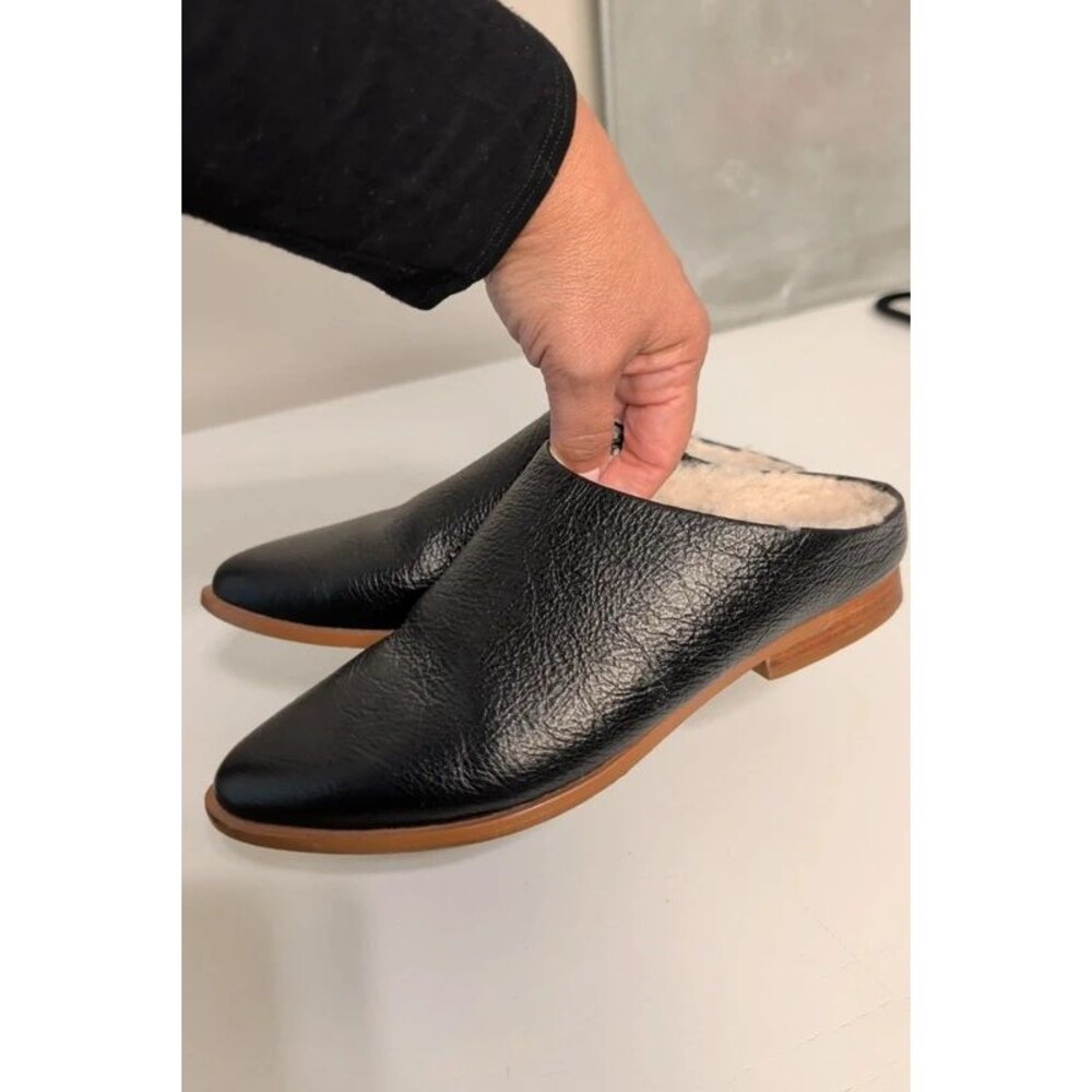 Kelsi Dagger Brooklyn Sail black leather shearling mules size 7.5 - Picture 5 of 10